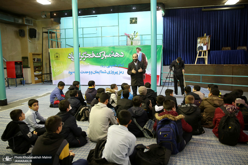 تجدید میثاق دانش آموزان و اقشار مختلف مردم با امام (س) در حسینیه جماران