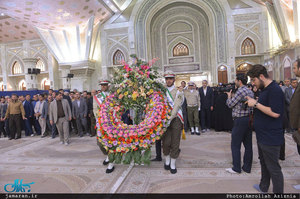 تجدید میثاق وزیر و کارکنام وزارت آموزش و پرورش با آرمان های حضرت امام(س)