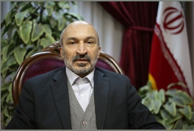 رئیس دانشگاه تهران: مقصران حوادث دی‌ماه از مردم عذرخواهی کنند/ اکثر افراد حاضر «معترض» بودند نه تروریست/ دلخوری مردم به اشتباهات دولتمردان برمی گردد/ شاهد کشته سازی حادثه اخیر بودیم/ جامعه دانشگاهی امروز عزادار است