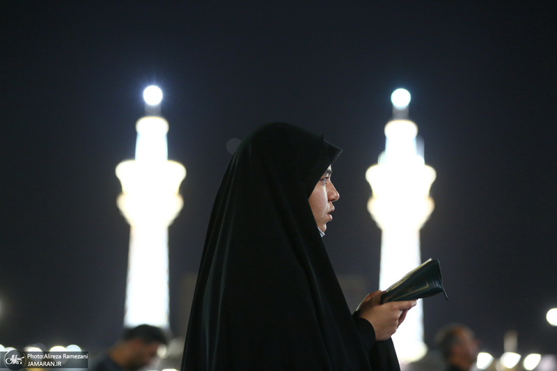 مراسم دعا و احیای شب بیست و یکم ماه رمضان در حرم امام رضا(ع)