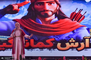 مراسم تجلیل از دانش آموزان برگزیده فرهنگی، هنری و قرآن، عترت و نماز منطقه 19