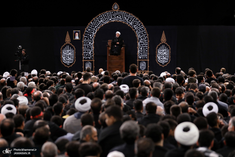 آخرین شب مراسم عزاداری حضرت اباعبدالله الحسین (ع) در حسینیه امام خمینی