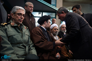 مراسم وداع با پیکر آیت الله هاشمی رفسنجانی(ره) در حسینیه جماران-10