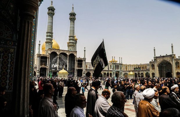 قم در سالروز شهادت امام موسی کاظم(ع) به سوگ نشست