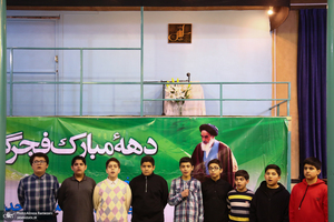 بازدید اقشار مختلف مردم از بیت امام خمینی (س) در جماران-5