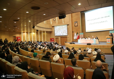 زهرا شجاعی: دفاع از حقوق زنان نباید در سطح جعل قانون باقی بماند/ مهریزی: فقیه نواندیش باید حمله‌ها را تحمل کند