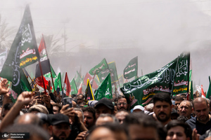 مراسم عزاداری ظهر عاشورا در کربلا