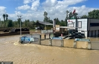 سیل در کشمیر ھند ادامه دارد (4)