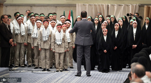 دیدار پیشکسوتان و فعالان دفاع مقدس و مقاومت با رهبر انقلاب