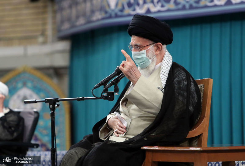 دیدار میهمانان کنفرانس وحدت اسلامى‌ و جمعی از مسئولان نظام با رهبر معظم انقلاب