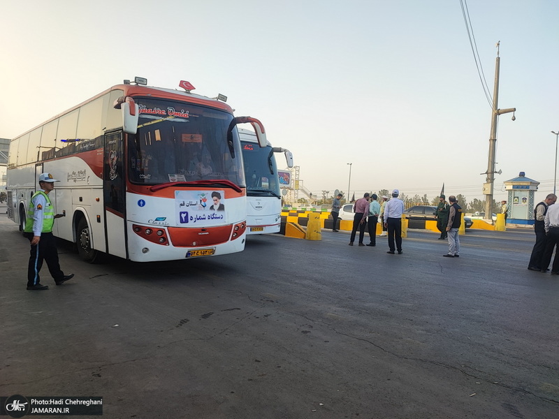 بدرقه کاروان های زائران اعزامی قم به مرقد امام خمینی