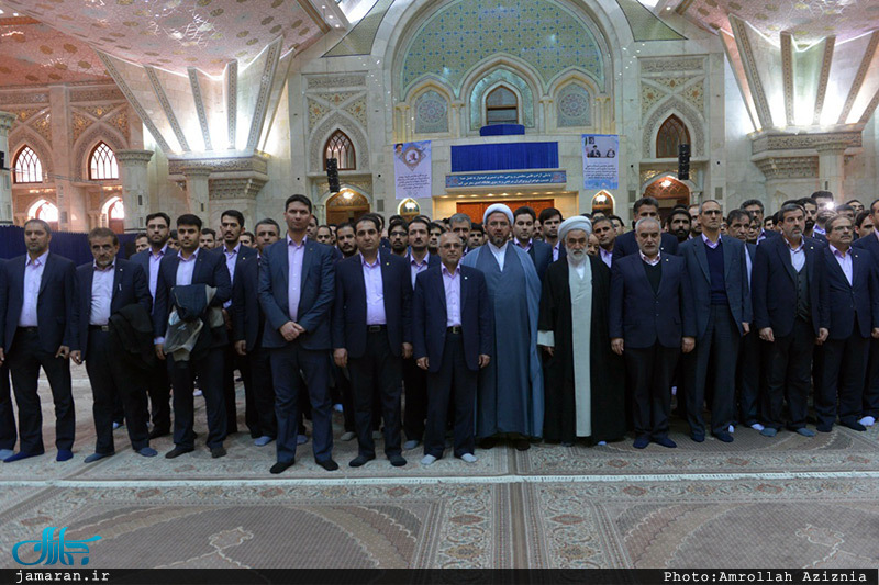 تجدید میثاق اصناف، نهادها، سازمان ها و اقشار مختلف مردم با آرمان های امام خمینی(س)