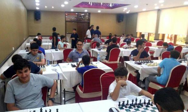 پیگیری مسابقات شطرنج زیر هشت سال کشور با صدرنشینی شطرنجباز گیلانی