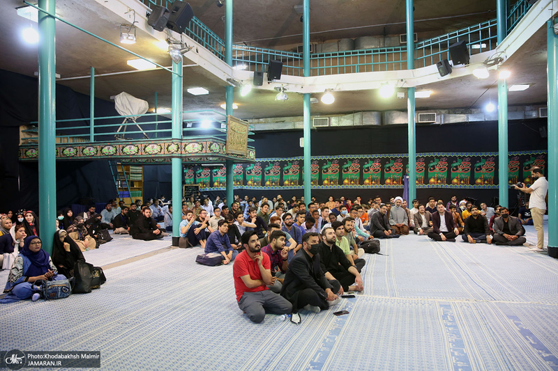 بازدید جمعی از دانشجویان بین‌الملل دانشگاه علامه طباطبایی به عنوان سفیران تمدن اسلامی از جماران