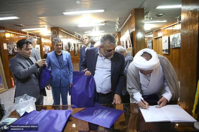 بازدید گروهای مردمی به مناسبت سی و چهارمین سالگرد حضرت امام خمینی از جماران