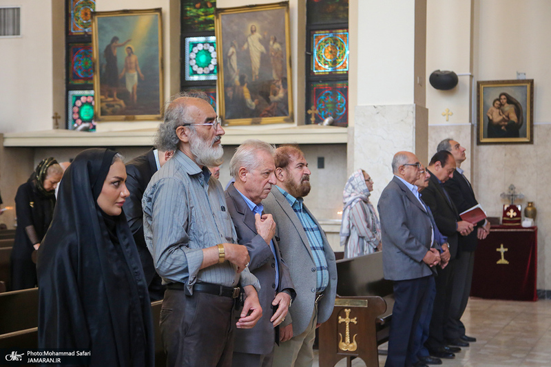 مراسم بزرگداشت امام خمینی (س) در کلیسای «سرکیس مقدس»