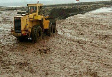 سیل چند مسیر روستایی را در شهرستان فسا بست