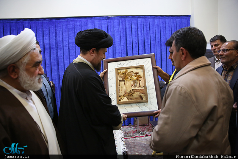 دیدار جمعیت «طلوع بی نشان ها» با سید حسن خمینی 