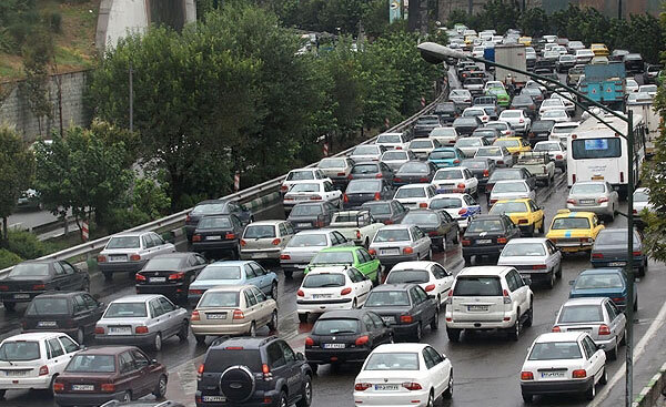 تهرانی ها چند ساعت از عمرشان را در ترافیک تلف می کنند؟