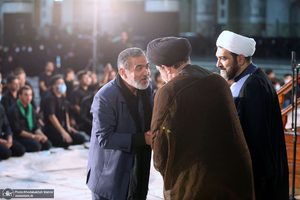 مراسم عزاداری شام غریبان حسینی (ع) در حرم امام خمینی