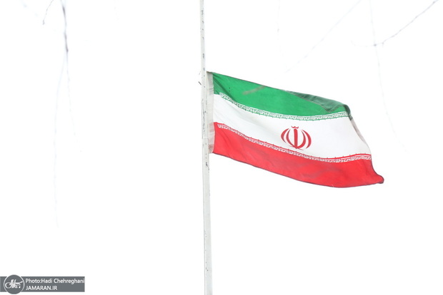 فیلمی از ورود 2 ایرانیِ آزادشده از زندان های آمریکا به تهران