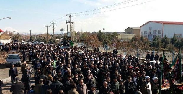خاکسپاری 9 شهید گمنام در آذربایجان شرقی