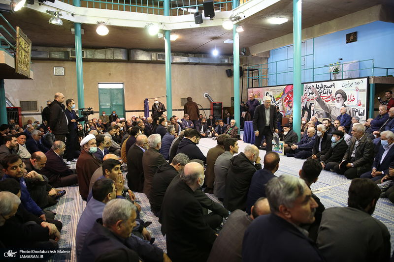 مراسم تشییع مرحوم حسن غفوری فرد از حسینیه جماران