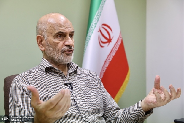 فرشاد مومنی، اقتصاددان: به سران قوا گفتم چند بار از سوراخ شوک‌درمانی گزیده شوند، کفایت می‌کند؟/دولت مصدق، جزو پاک‌ترین دوره‌ها بود/ اینکه به هر سیاست توسعه‌ای برچسب کمونیستی بزنیم، یک پروژه آمریکایی-انگلیسی بود