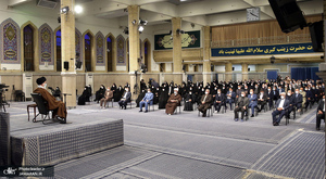 دیدار جمعی از پرستاران و خانواده‌ شهدای مدافع سلامت با رهبر معظم انقلاب