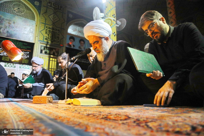احیای شب بیست و یکم ماه مبارک رمضان در تکیه حاج سید حسن قم