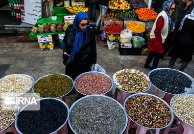 طرح نظارت بر بازار شب یلدا در بافق آغاز شد