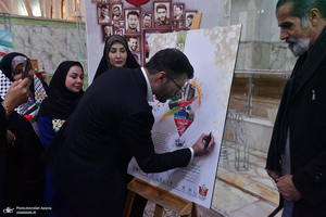 اجتماع بزرگ کارگران به مناسبت سالگرد شهادت حاج قاسم سلیمانی در حرم امام خمینی (س)