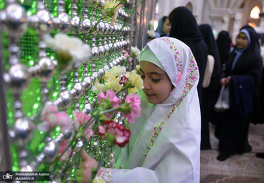 مراسم جشن میلاد حضرت زهرا(س) و ولادت امام خمینی(ره) در حرم مطهر بنیانگذار جمهوری اسلامی 