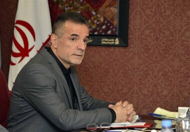 انصاری‌فرد: هیچ وزیری برای رضایتنامه گل‌محمدی تماس نگرفت/ یک هوادار شرایط سرمربی ما را تغییر داد
