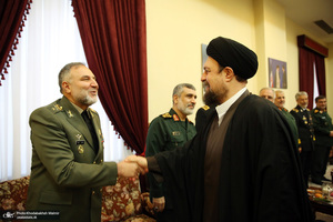 حاشیه های تجدیدمیثاق فرماندهان و کارکنان نیروهای مسلح با آرمان‌های امام خمینی (س)