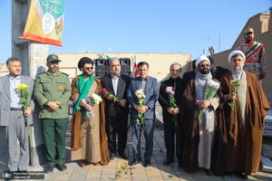 مراسم آغاز دهه فجر در بیت حضرت امام خمینی (س) در قم