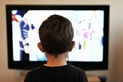 تماشای تلویزیون کودکان را چاق می‌کند