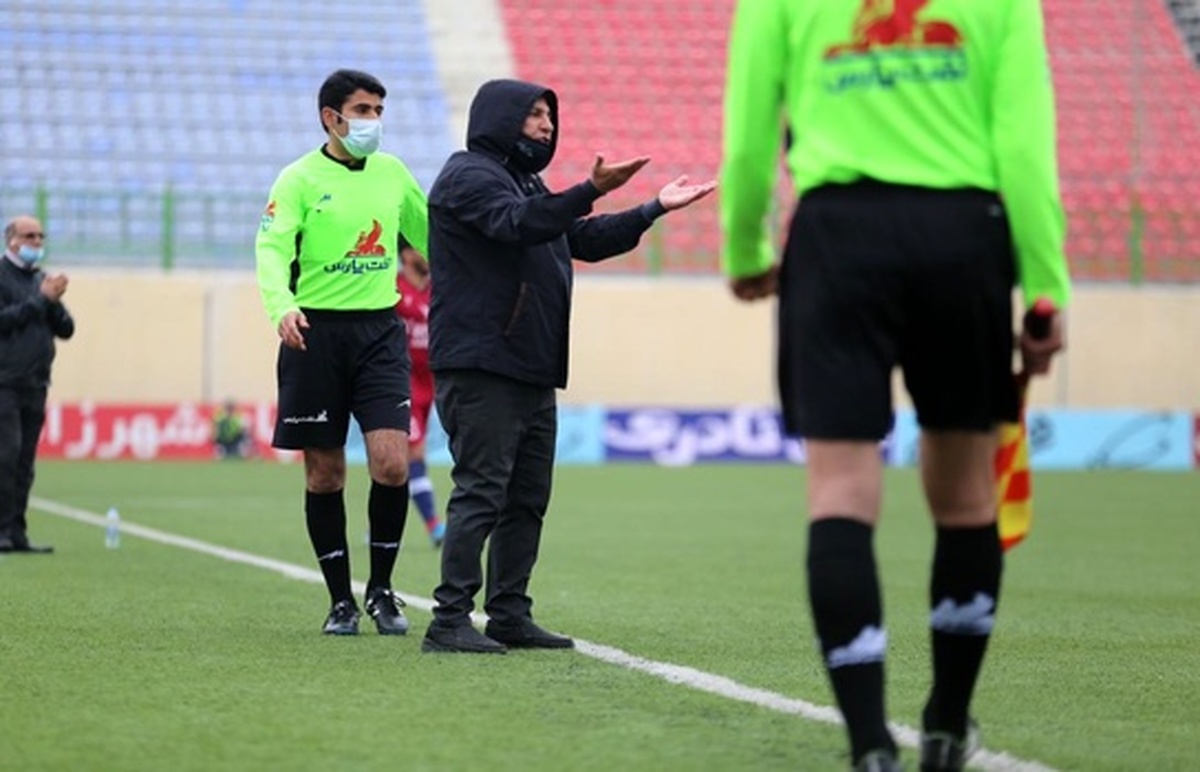 قلعه‌نویی عقب‌نشینی کرد + عکس