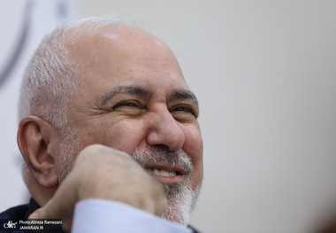ظریف: بهتر است اسرائیل دوباره به ایران حمله نکند؛ این بهترین گزینه برای تل‌آویو خواهد بود/ جنگ ۱۲ روزه ناشی از «اشتباه محاسباتی» رژیم صهیونیستی بود