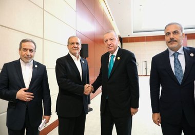 پزشکیان: آماده گفت‌وگو با آمریکا بر اساس به رسمیت شناختن حقوق هسته‌ای ایران و رسیدن به یک راه‌حل برد-برد هستیم / اسنپ‌بک را فعال کنند همه گفت‌وگوها و تعاملات مختل می‌شود/اردوغان: باز ماندن باب مذاکره ایران و آمریکا، نقشه‌های اسرائیل را نقش بر آب خواهد کرد