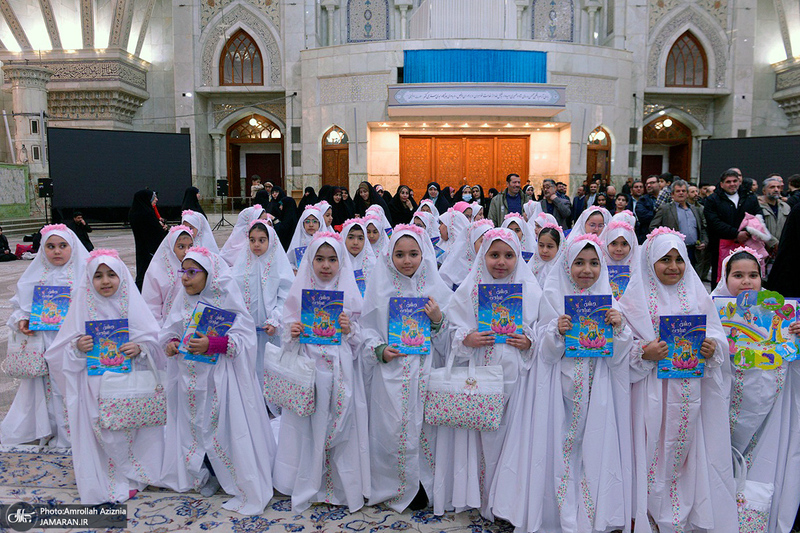 جشن عبادت و تکلیف فرزندان کارکنان معاونت پشتیبانی سپاه در حرم امام خمینی (س)
