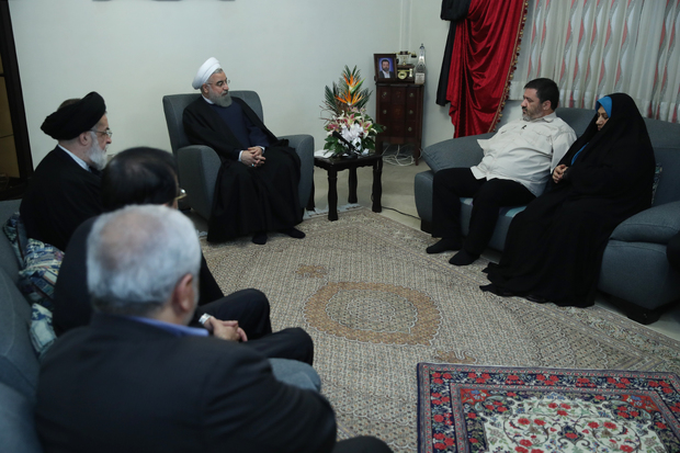  روحانی: جانبازان، شهدا و ایثارگران با فداکاری خود کشور، نظام و ملت را بیمه کردند