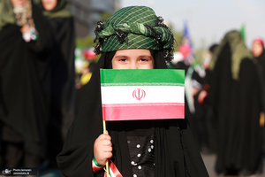 راهپیمایی دختران «جان‌فدای ایران» -۱