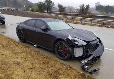  ستاره تیم بسکتبال گلدن استیت تصادف کرد + عکس
