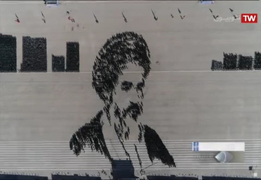 اجرای سرود«خمینی ای امام» توسط دانشجویان دانشگاه پاسداری امام حسین(ع)