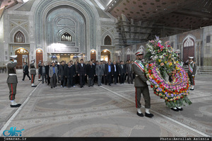 تجدید میثاق اصناف، نهادها، سازمان ها و اقشار مختلف مردم با آرمان های امام خمینی(س)