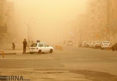 غبار و آلاینده‌های جوی در سمنان ماندگار است