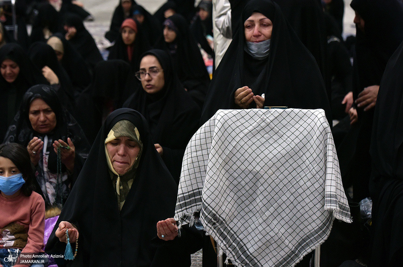مراسم دعای کمیل در حرم مطهر امام خمینی (س)