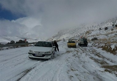 ۷ گرفتار در برف و کولاک جنگل ابر نجات یافتند