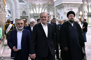 تجدید میثاق رئیس‌جمهور و اعضای دولت با آرمان‌های حضرت امام خمینی - 1